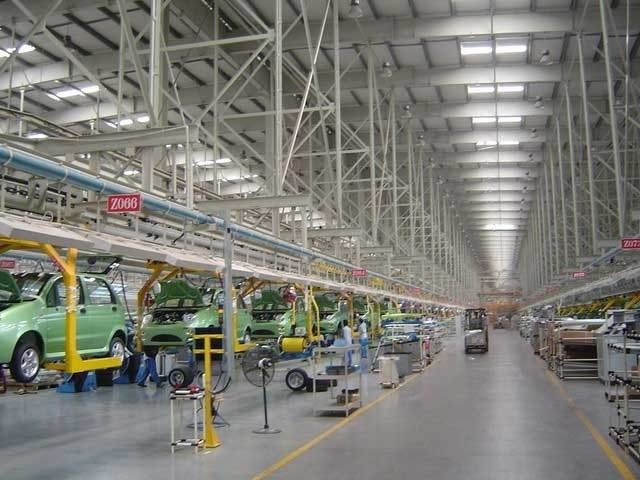 Shaanxi Xianghelixin Automobile Sales Service Co., Ltd. خط إنتاج المصنع